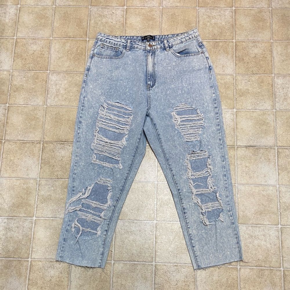 Riot High Rise Mom Jean Stylish Light Blue Distressed Boyfriend Jeans Size US 12